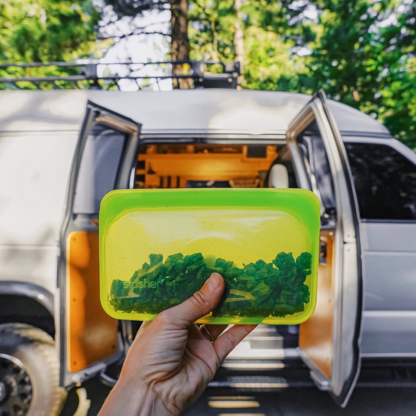 living in a Van with less plastic