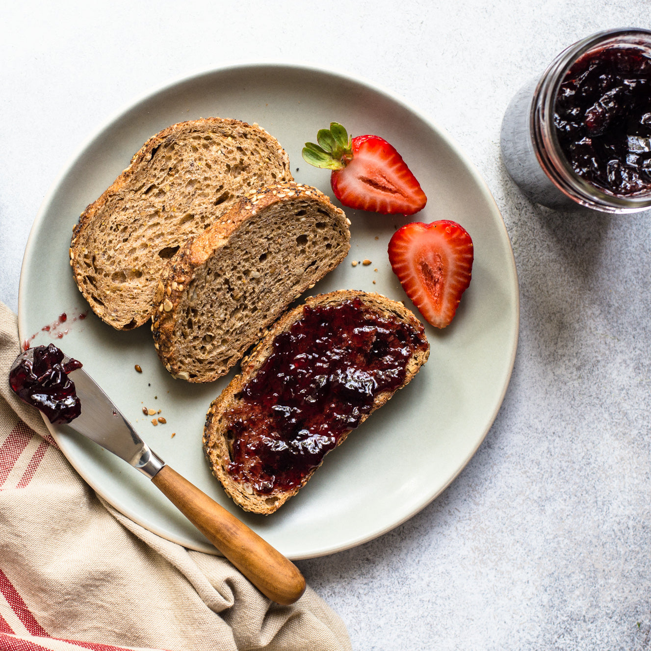 How to Refresh Stale Bread in a Stasher Bag