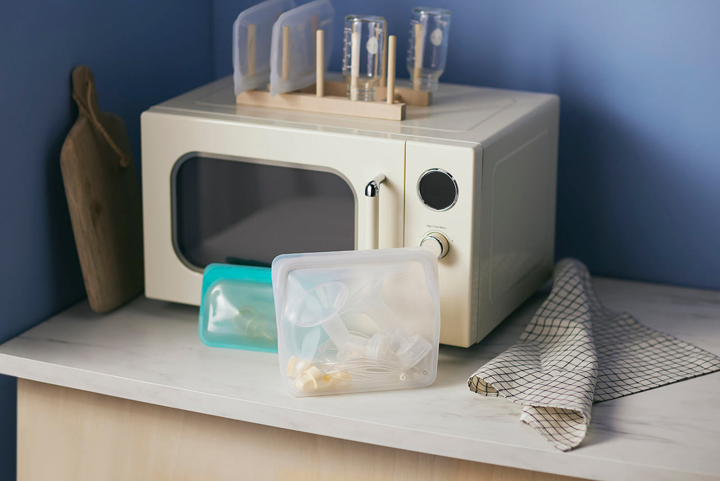 How to Clean & Sterilize Breast Pump Parts Stasher