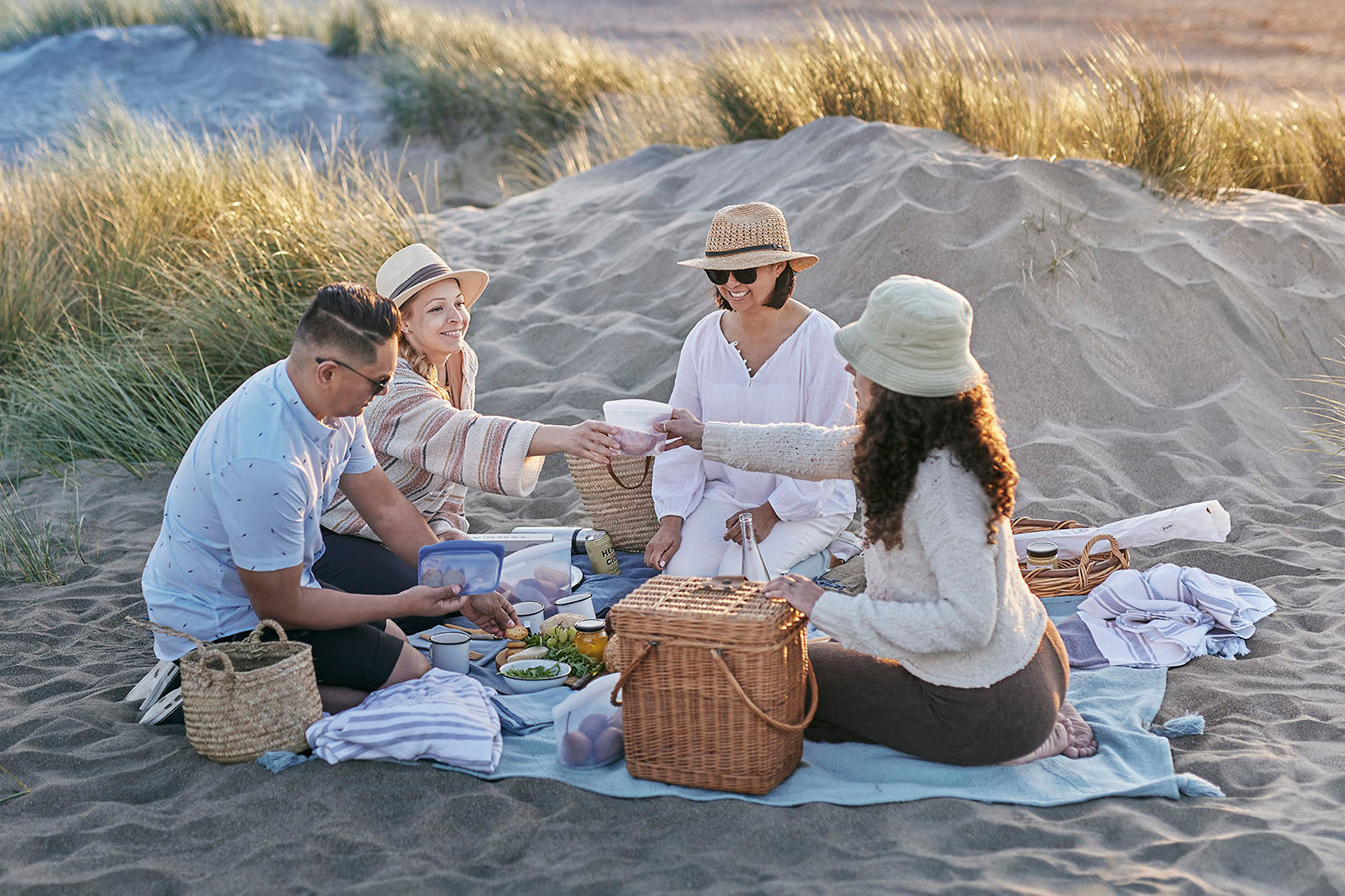 Earth-Friendly Outdoor Eating & Entertaining Guide