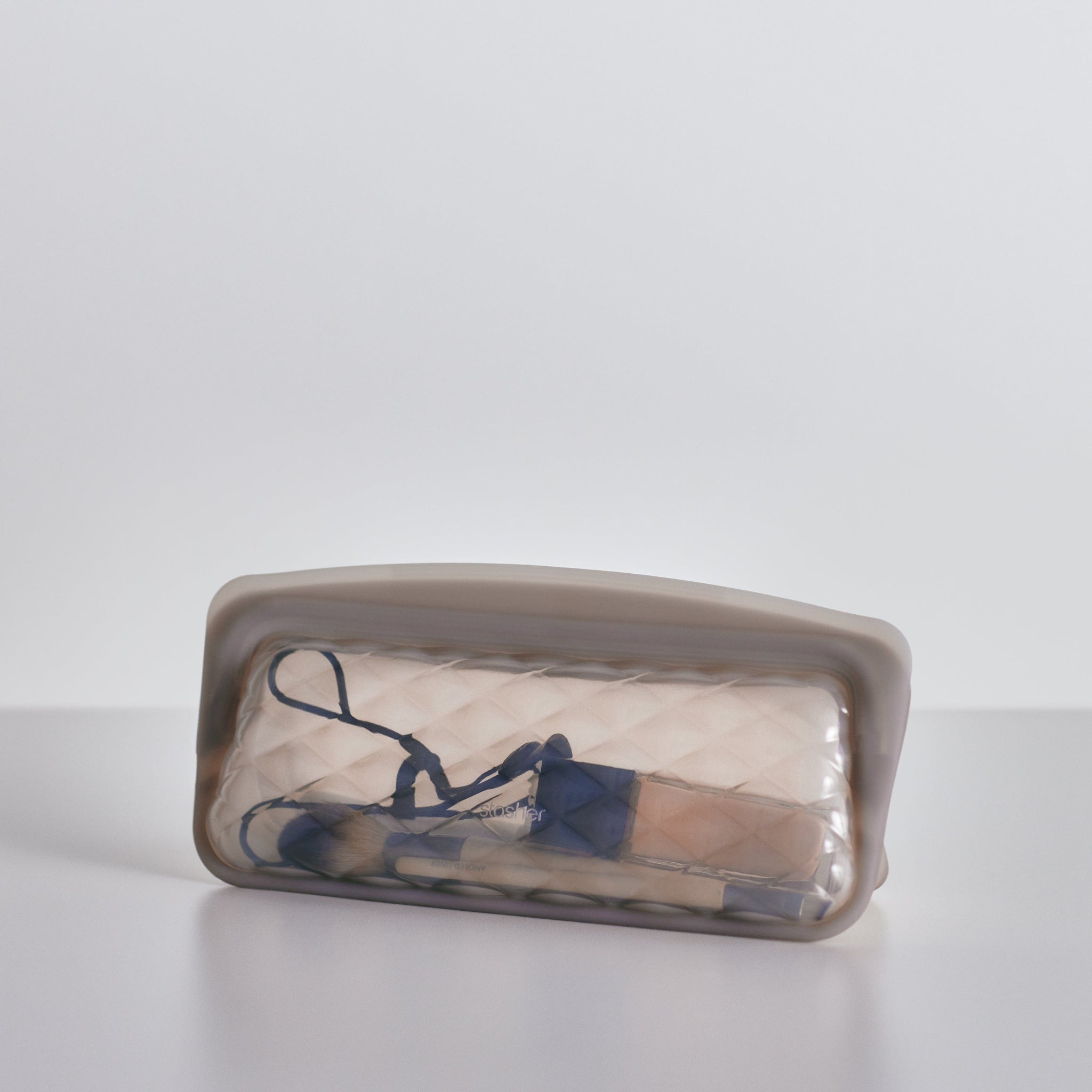 taupe: beauty everyday bag main image