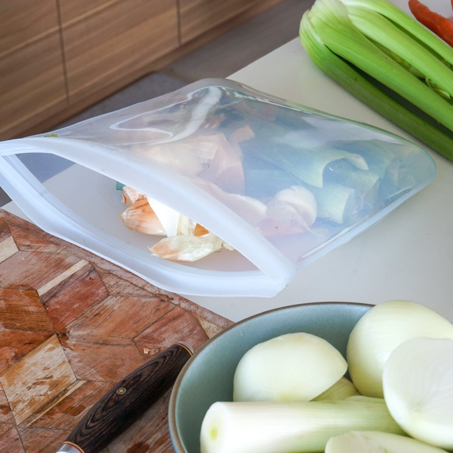 Gallon Bag: Reusable Food Grade Silicone Stasher