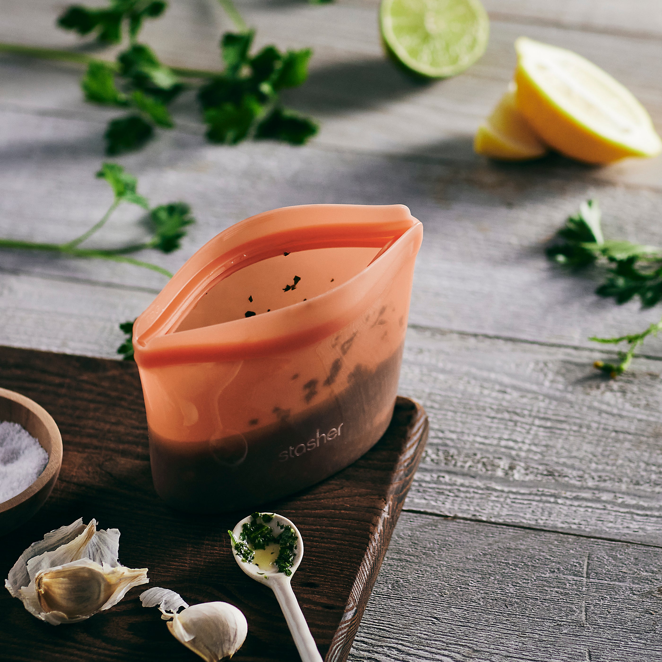 Coral: reusable silicone bowl