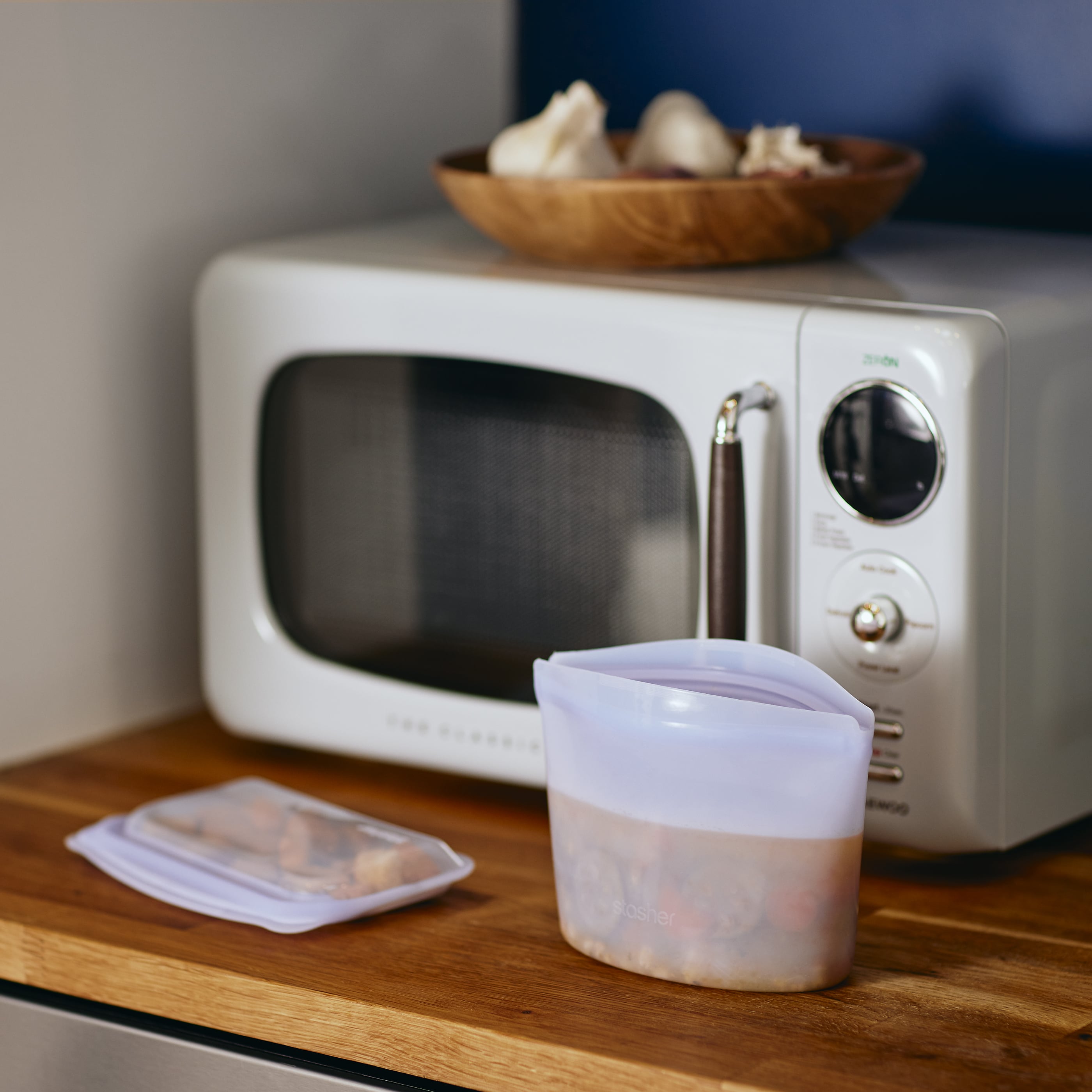 Stasher 2-Cup Bowl in Lavender | Silicone