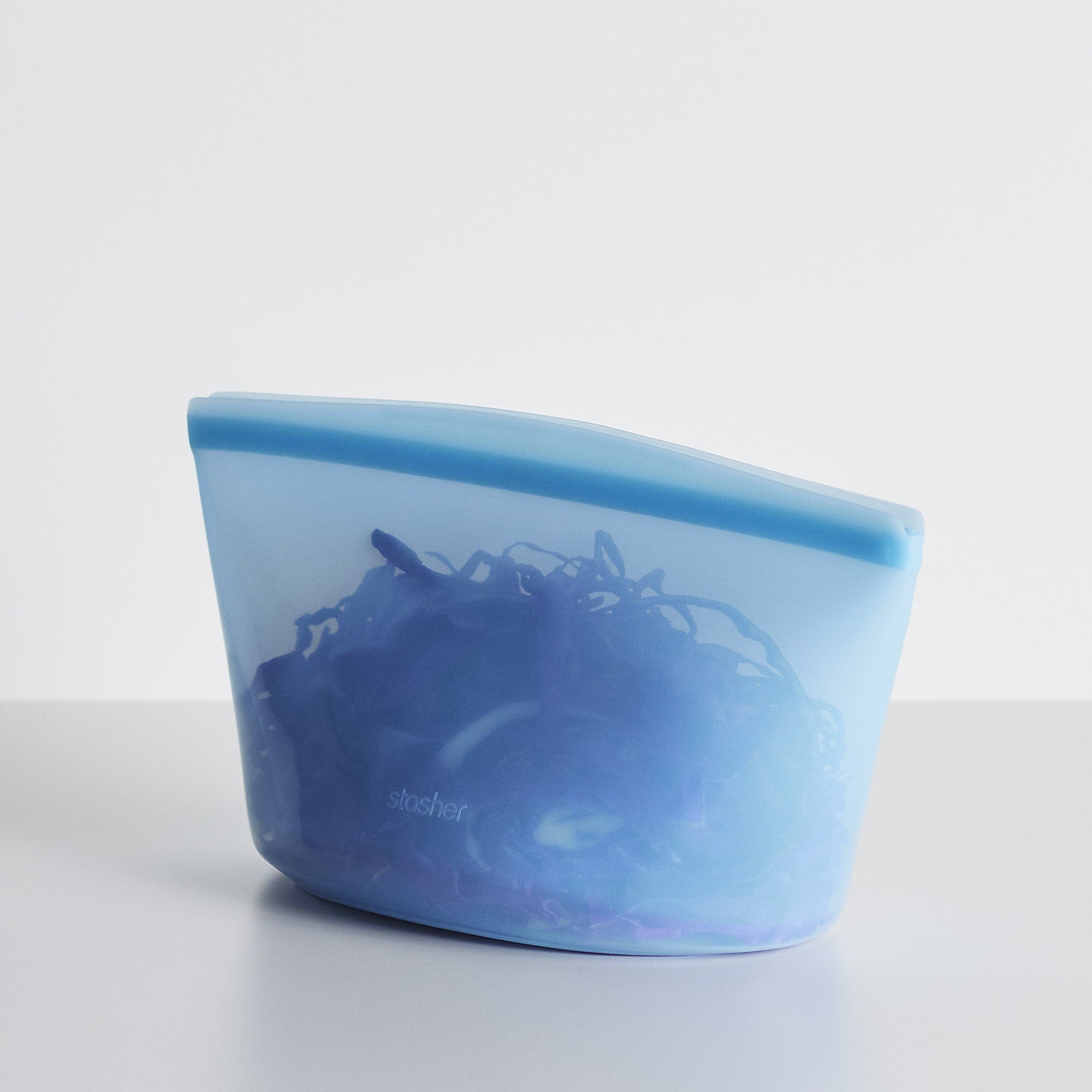 Blue: blue bowl hero holding cabbage