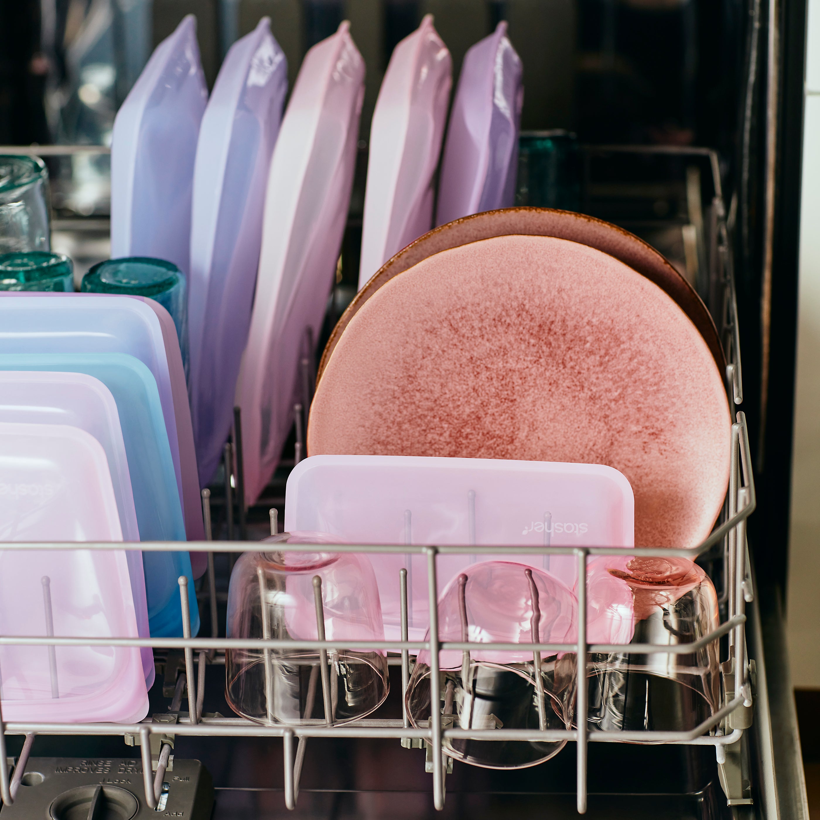 pink: Reusable Silicone Stasher Snack Bag